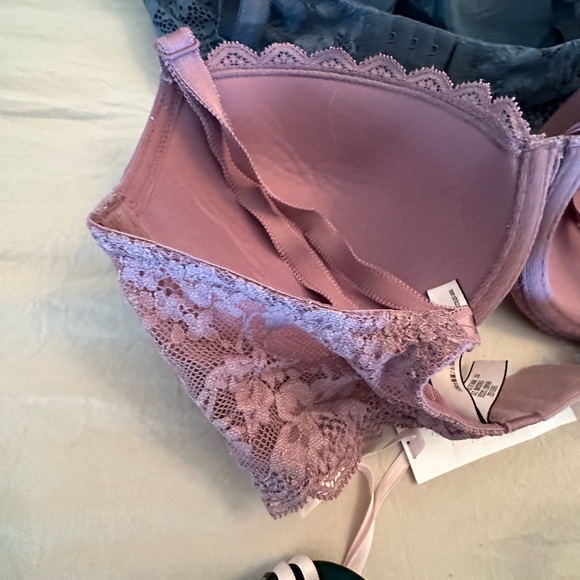 Victoria’s Secret bras set - Picture 4 of 8